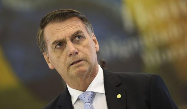 Rejeição de Bolsonaro aumenta e é a maior já registrada para um presidente desde 1989