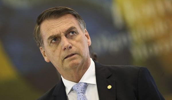 Grupo de hackers expõe dados pessoais do presidente Bolsonaro, filhos e aliados