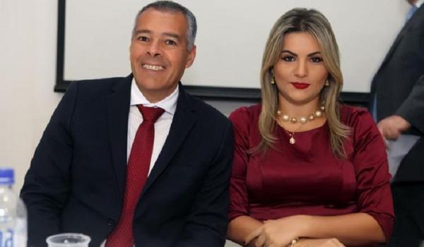 Alagoinhas: prefeito se separa da esposa menos de um mês após nomeá-la secretária com salário de R$ 12.500