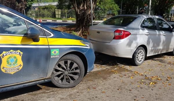  Homem é preso em Salvador após passar um ano sem devolver carro locado em Lauro de Freitas