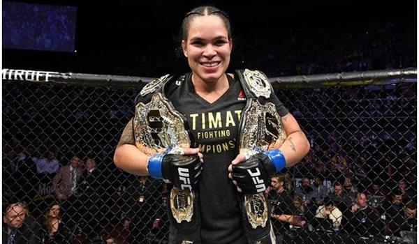 Perto de fazer história no UFC, baiana Amanda Nunes defende dois cinturões neste sábado