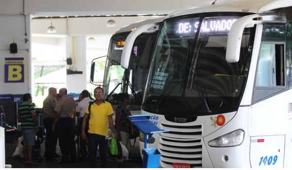 Bahia tem outros 18 municípios com transporte suspenso; total chega a 309 em todo o Estado 