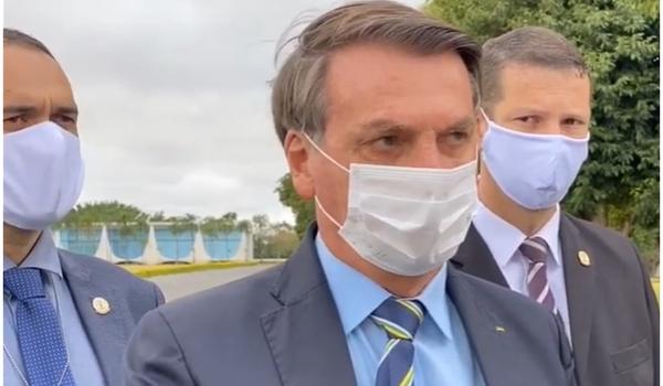 "Está chegando a hora de tudo ser colocado no devido lugar", diz Bolsonaro sobre operação da PF