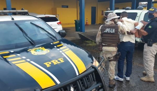 Homem que participou de roubo ao carro do coronel Sturaro é preso na BR-324; ele confessou o crime