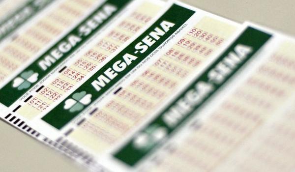 Ninguém acerta sequência de números e Mega-Sena acumula em R$ 45 milhões