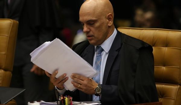 Ministro Alexandre de Moraes retira sigilo de decisão que autorizou ação da PF em atos antidemocráticos