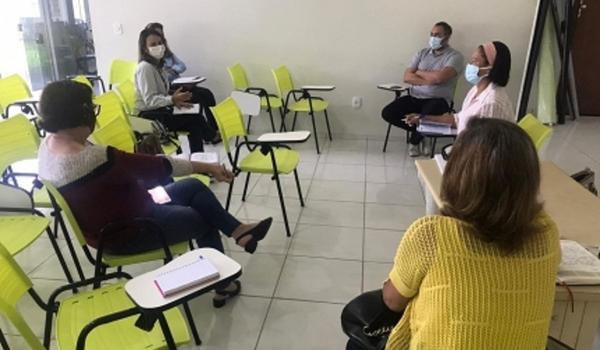 Governo prepara testagem para Covid-19 em estudantes e servidores de escolas do interior da Bahia