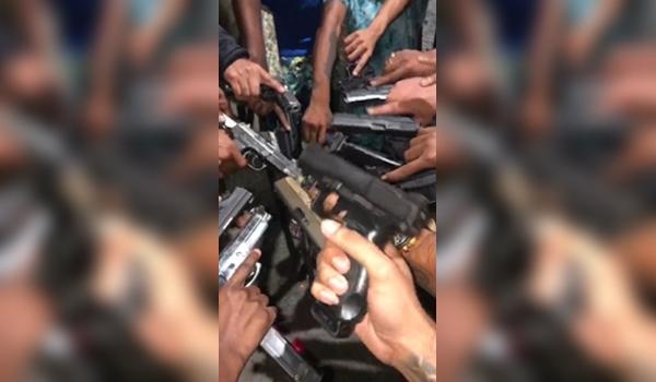 Suposto vídeo no Nordeste de Amaralina mostra ao menos dez homens ostentando armas; "aqui é pra matar"