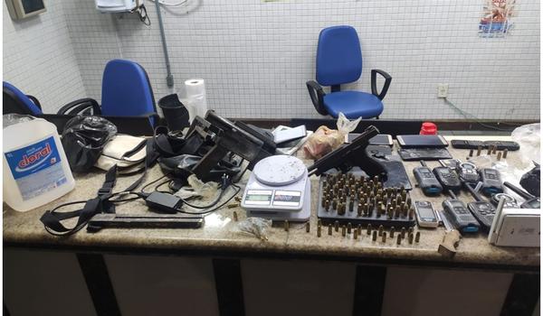 Polícia prende seis que "tocaram" o terror em Pernambués e apreende até metralhadora 