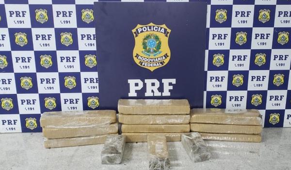 Motorista que transportava 10 kg de maconha na Bahia provoca acidente e consegue escapar da PRF