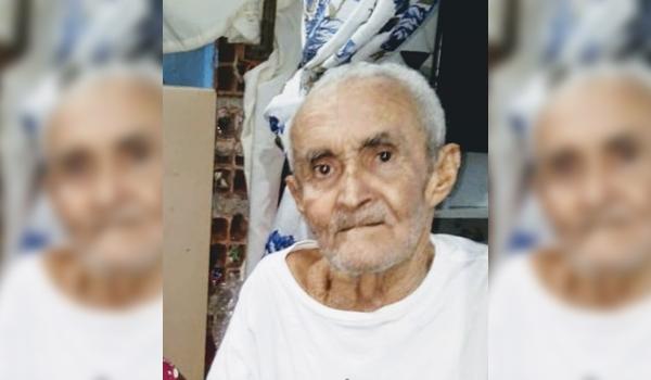 Família de Valença não é avisada que idoso morreu por Covid-19 e faz velório com caixão aberto