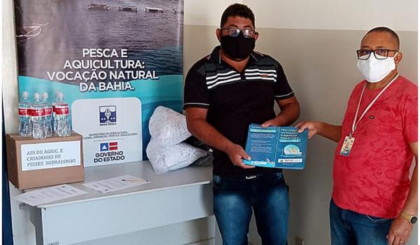 Pescadores e marisqueiras da Bahia recebem 100 mil máscaras e 5 mil litros de álcool em gel 