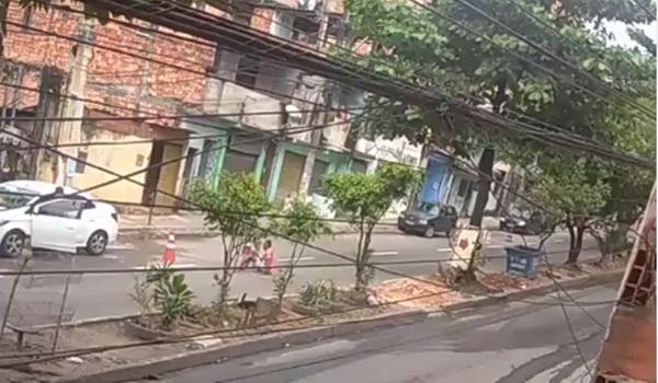 VÍDEO: Suspeito machucado tenta fugir e policial atira duas vezes durante ação na Narandiba