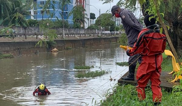 Homem desaparece após tentar atravessar um rio em Lauro de Freitas