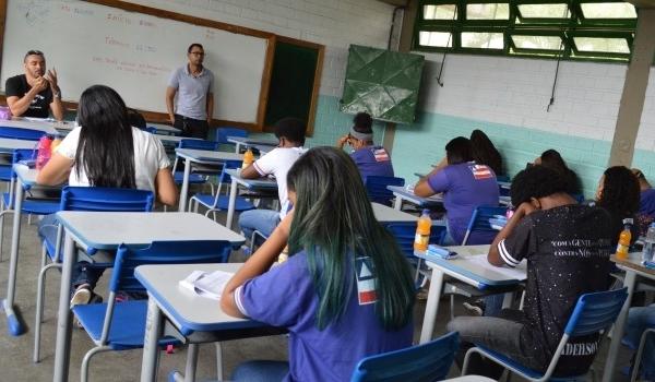 Documento que indica volta às aulas na Bahia em agosto: verdade ou mentira?