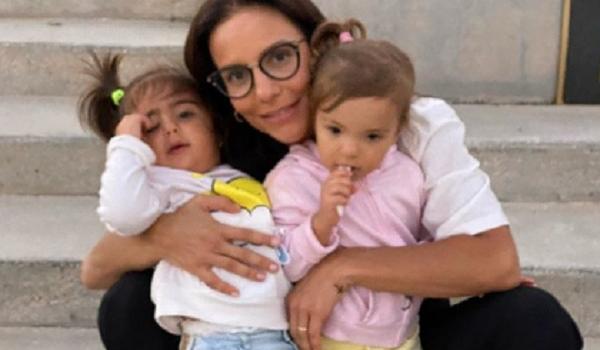 Ivete Sangalo registra momento em que filhas gêmeas se divertem dançando suas músicas; veja