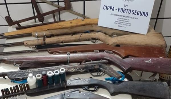 Ao menos 13 armas são apreendidas pela Cippa em acampamento de caçadores na Bahia