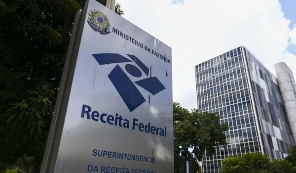 Receita Federal abre consulta ao quarto lote de restituição do Imposto de Renda