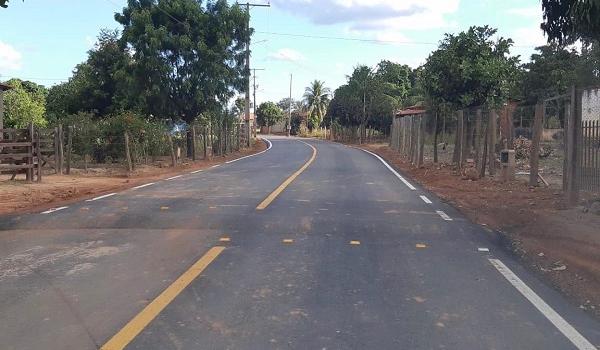 Grupo arromba porta e mata três dentro de casa na Bahia; namorada de alvo está entre as vítimas 