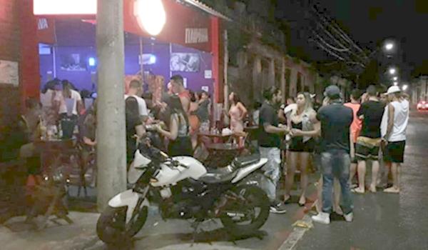 Policia interdita 8 bares de Salvador que descumpriram normas de isolamento na sexta-feira; assista