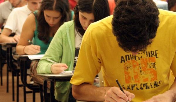 Ensino médio da Bahia alcança maior índice da história, mas fica distante da meta nacional