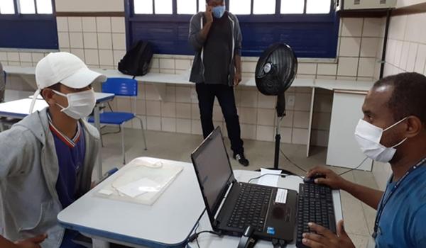 Testes de Covid-19 em escolas do Subúrbio Ferroviário terminam nesta sexta-feira