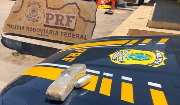 PRF prende passageiro de ônibus com maconha e haxixe em Seabra; drogas foram compradas em SP