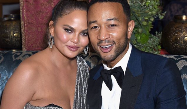 Bebê de John Legend e Chrissy Teigen morre após complicações no parto: "o que fizemos não foi suficiente"