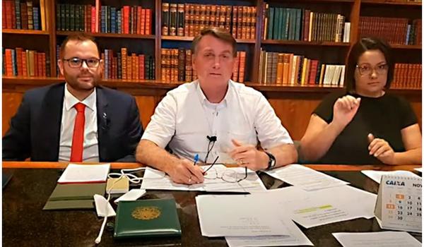 Bolsonaro defende piauiense no STF, ataca Moro e fala sobre vaga de 2021; "terrivelmente evangélico" 