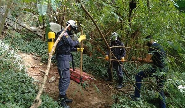 Dupla é presa e adolescentes são apreendidos suspeitos de participação na morte e esquartejamento de jovem