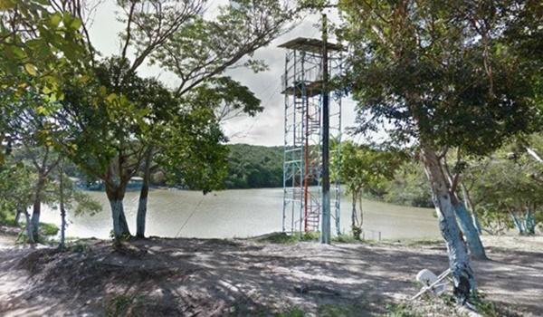 Homem morre ao fazer tirolesa em lagoa; equipamento já tinha causado morte em 2018