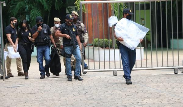 Oito pessoas são presas em operação contra grupo que teria fraudado R$ 75 milhões em impostos na Bahia