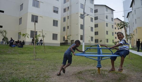 Caixa anuncia redução de juros a pessoas físicas em financiamentos habitacionais; confira