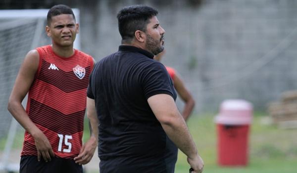 Vitória x Guarani: No Barradão, rubro-negro tenta primeiro triunfo com o técnico Eduardo Barroca