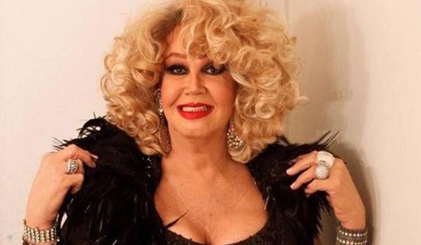 Atriz trans Jane Di Castro morre aos 73 anos após complicações provocadas por um câncer no fígado