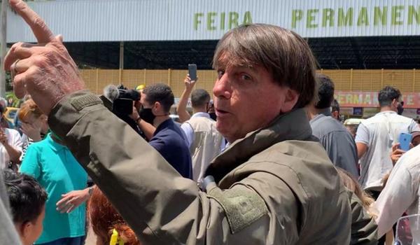 Vídeo: Bolsonaro se irrita com cobrança sobre o preço alto do arroz; "vai comprar lá na Venezuela"