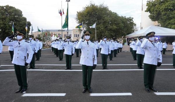 Polícia Militar realiza formatura de 89 aspirantes-a-oficial 