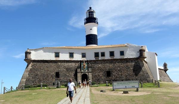 Farol da Barra será reaberto ao público na próxima sexta-feira, diz Marinha 