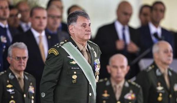 Comandante do Exército diz que instituição não tem partido; "não mudamos a cada quatro anos a maneira de pensar"