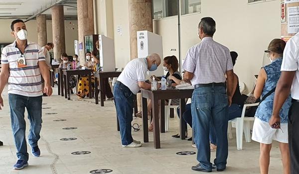 Campanha para segundo turno de votações já começa nesta segunda em Feira e Conquista; veja calendário