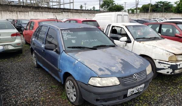 Com lances a partir de R$ 100, Detran faz leilão de carros na Bahia; veja os lotes 