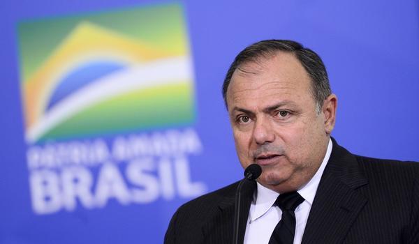 Pazuello diz que vacina pode chegar em dezembro, mas cita condições: "se tivermos as doses, se fecharmos o contrato"