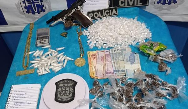 Com mandado em aberto, homem abre fogo contra viatura da Polícia Civil e é morto na Bahia 