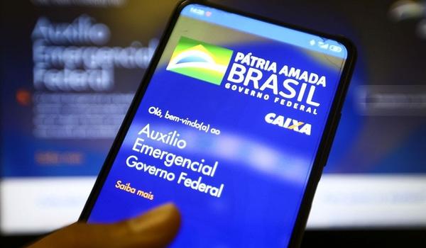 Caixa paga R$ 1,2 bilhão para beneficiários do auxílio emergencial nesta quinta-feira