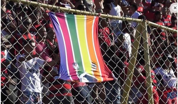 TJD decide que crime de homofobia já prescreveu e decide não punir o Vitória; torcida do Bahia fala em negligência