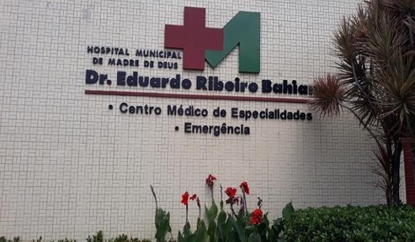 Funcionários do hospital de Madre de Deus denunciam atraso de salários; prefeitura responsabiliza empresa terceirizada