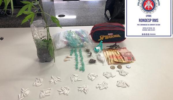 PM prende traficantes e apreende drogas, armas e munições em localidades da RMS