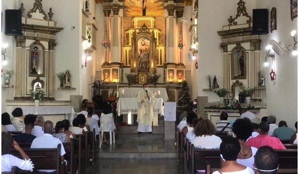 Missas na Igreja São Lázaro e São Roque na última segunda-feira do ano acontecem com número reduzido de fiéis