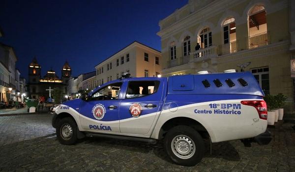 Com serviços de alto-falantes, viaturas da PM baiana voltam a combater pandemia; veja vídeo