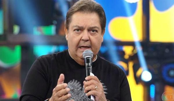 Faustão é internado em UTI de São Paulo após complicações por Covid, afirma colunista